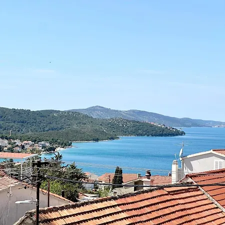 Sunny Oasis With A Beautiful View شقة